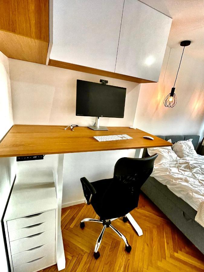 Luxurious Boho Style Apartm. *Home Office* +Desk Катовице Экстерьер фото