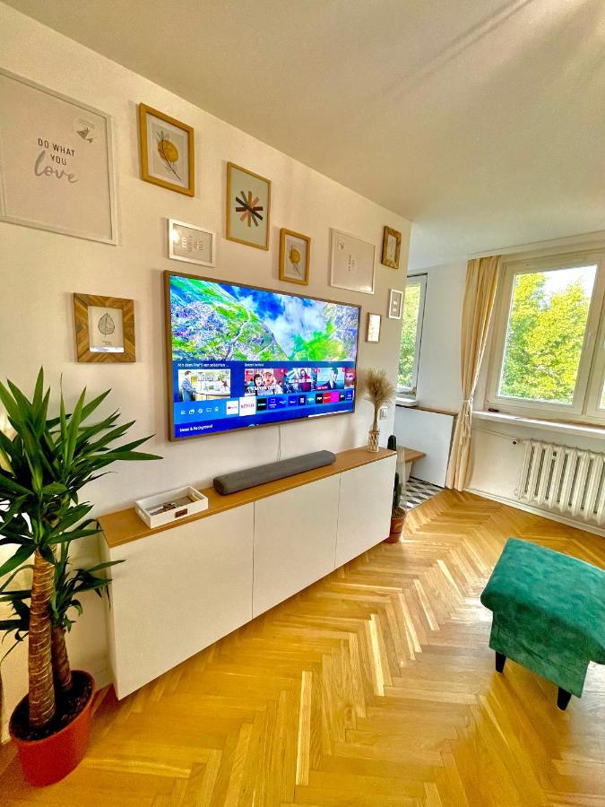 Luxurious Boho Style Apartm. *Home Office* +Desk Катовице Экстерьер фото